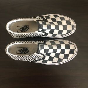 Checkered vans slip-on shoes